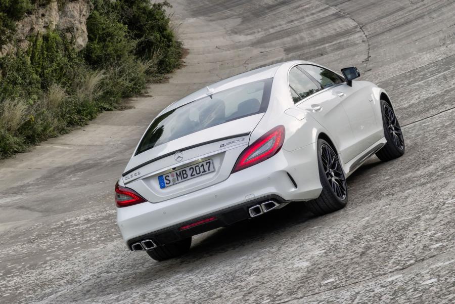  Mercedes-Benz CLS63 AMG S-Model 2015 года  (фото 11 из 17)